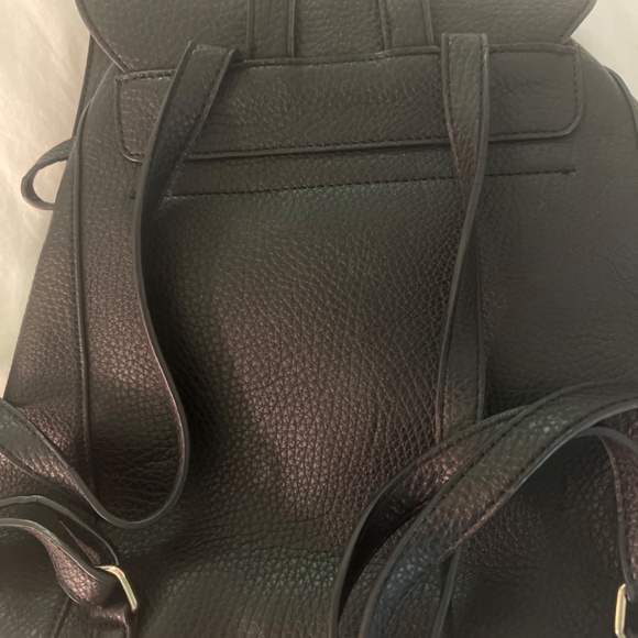 Backpack - Picture 3 of 3